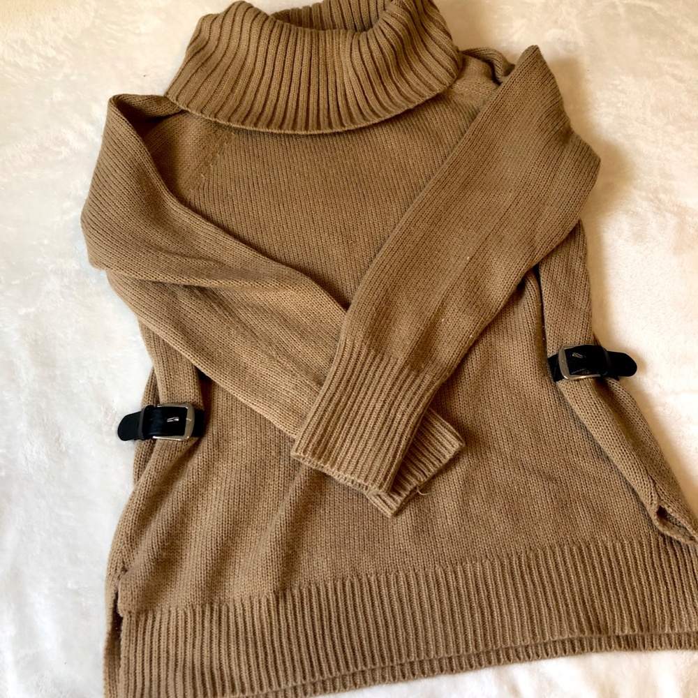 Cabel&Gauge cowneck sweater w side details
